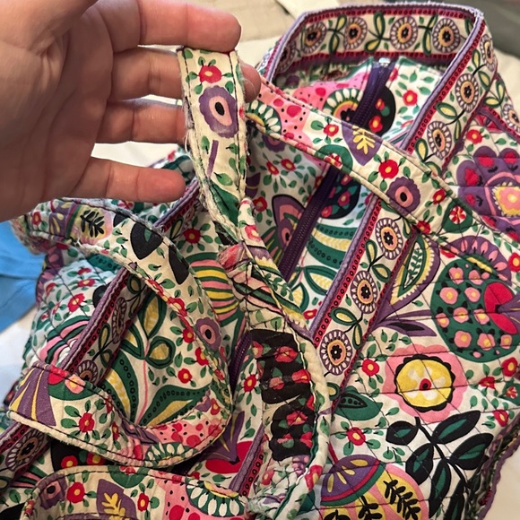 Vera Bradley Viva La Vera Get Carried Away Tote - Picture 8 of 9